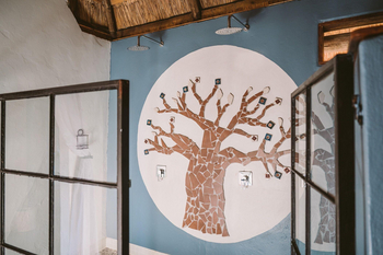 Chundukwa River Lodge: Chalet - Dusche