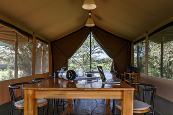 Porini Lion Camp: Phtography Equipment