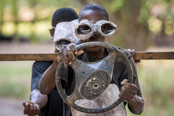 Time + Tide South Luangwa Time + Tide South Luangwa: Seka-Tanz