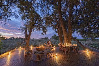 Duba Explorers Camp: Dinner im Freien