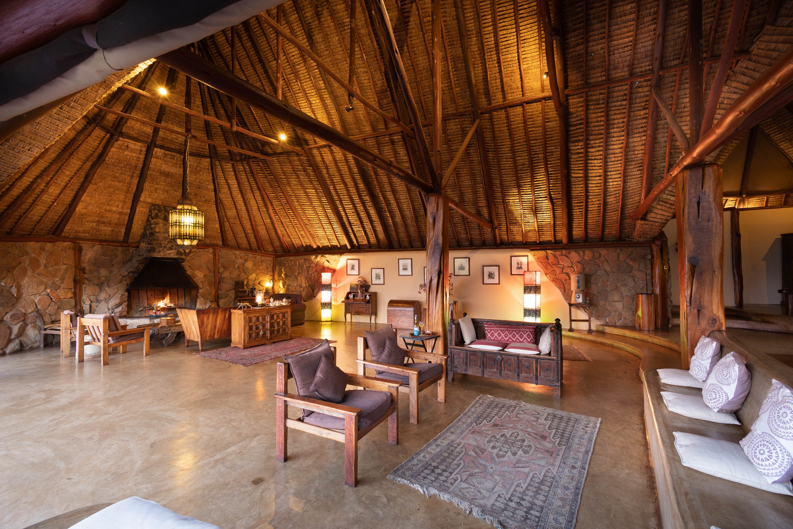 Saruni Mara Camp Saruni Mara Camp: Lounge unter Reetdach