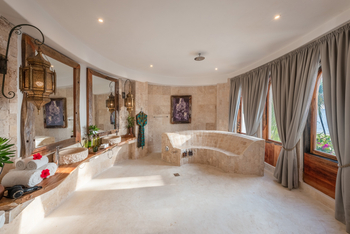 Xanadu Villas: Badezimmer Nyota Villa