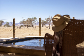 Little Kulala: Private Terrasse und Tauchbecken