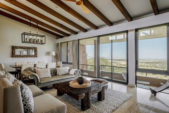 Melia Serengeti Lodge: Wohnzimmer