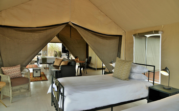 Nogatsaa Pans Chobe Lodge: Family Luxury Tent