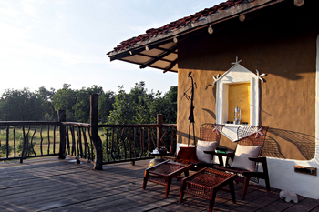 Samode Safari Lodge Samode Safari Lodge: Liegestühle auf einem Deck