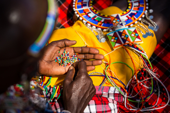 Saruni Mara Camp: Perlenstickerei