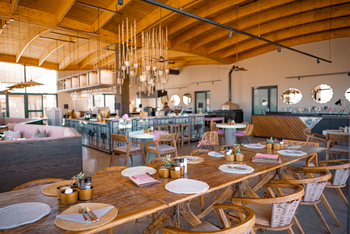 The Desert Grace: Restaurant