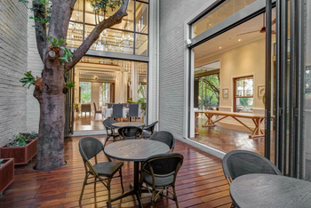 The Palm River Hotel: Cafe