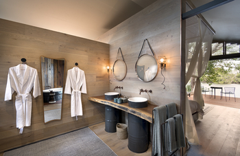 Thorntree River Lodge Thorntree River Lodge: Doppelwaschtisch