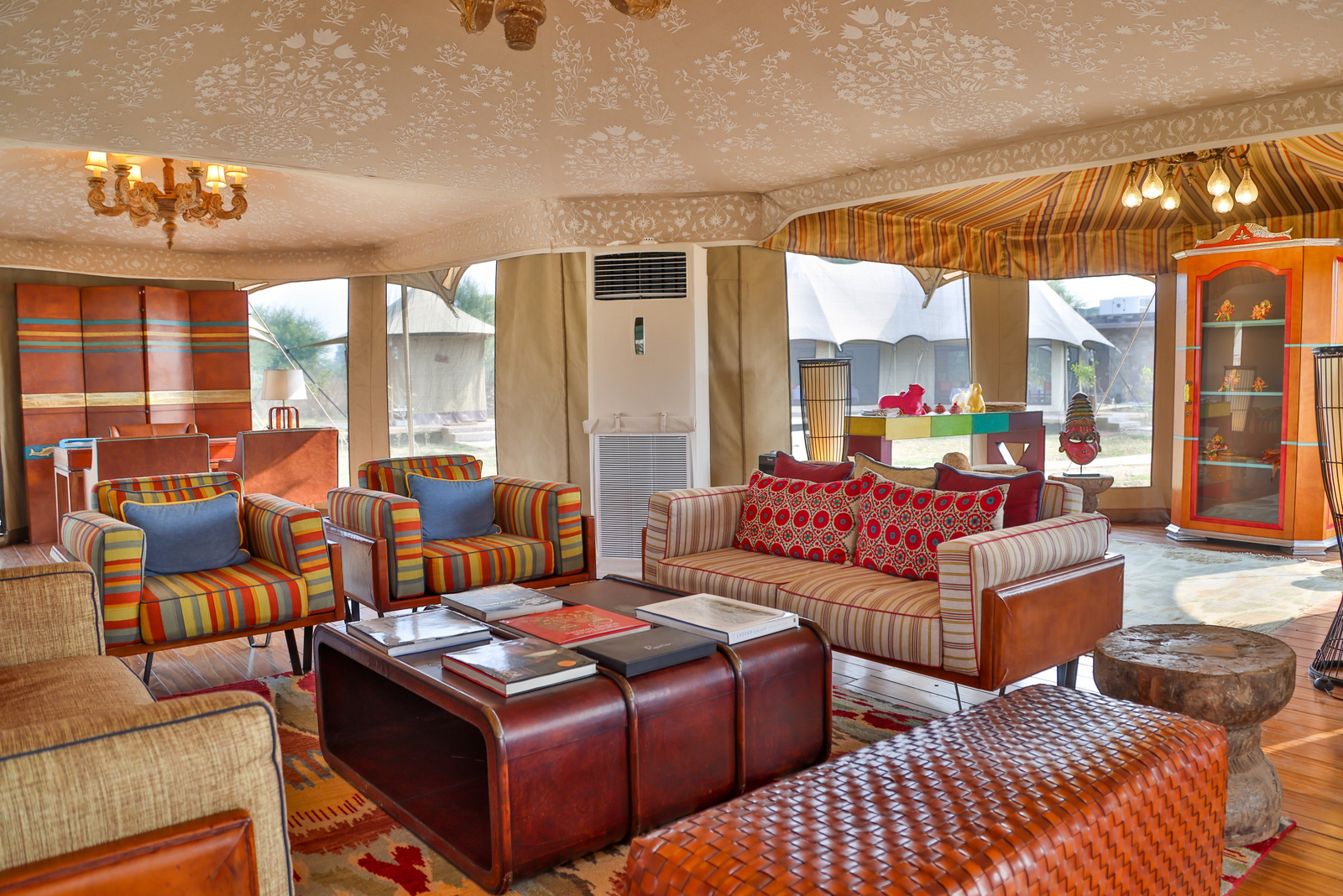 TUTC Sawai Shivir TUTC Sawai Shivir: Sitzgruppe