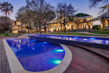 The Palm River Hotel: Beleuchteter Pool