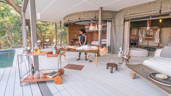 Chinzombo Camp Chinzombo Camp: Luxury Safari Tent