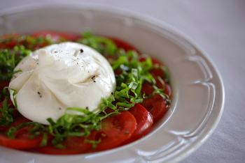 Angama Mara: Burrata-Salat