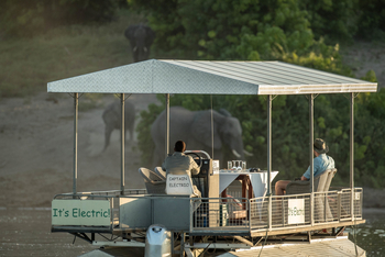 Chobe Game Lodge: Bootsafari - Elektroantrieb