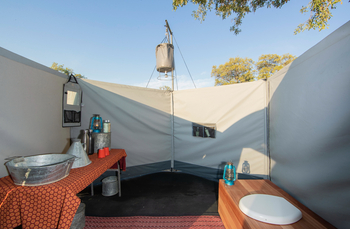 Beagle Expeditions: Halboffenes Bad