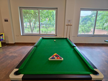 Tathastu Resort Tadoba: Billardtisch