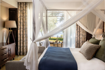 The Royal Livingstone: Suite Bett