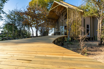 Victoria Falls River Lodge Victoria Falls River Lodge: Villa - Steg