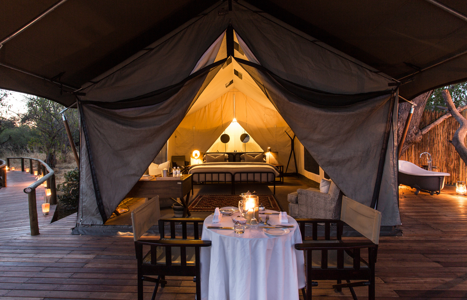 Little Machaba Camp Little Machaba Camp: Beleuchtetes Gästezelt