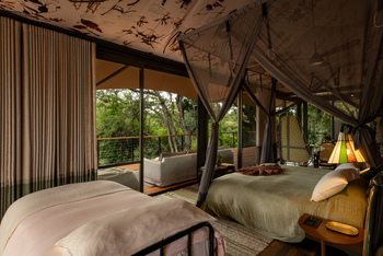 Saseka Tented Camp: Zeltsuite mit Kinderbett