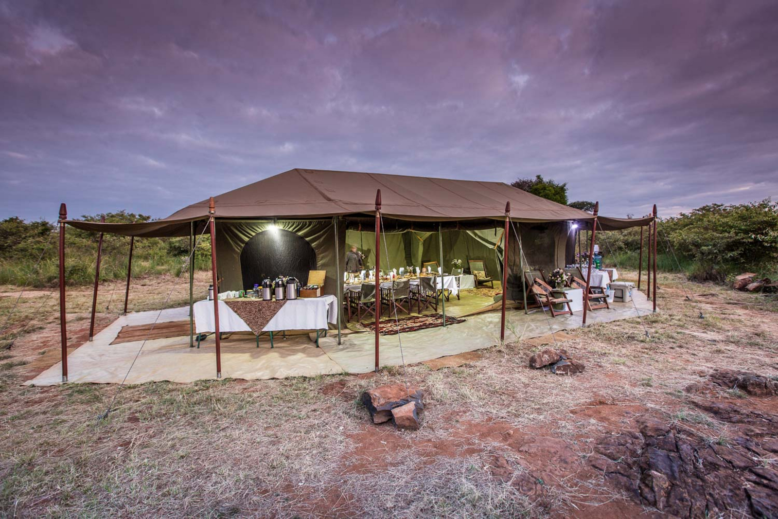 Siruai Exclusive Mobile Camp Siruai Exclusive Mobile Camp: Dramtischer Himmel über dem Camp