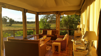 Nambwa Tented Lodge: Offene Lounge