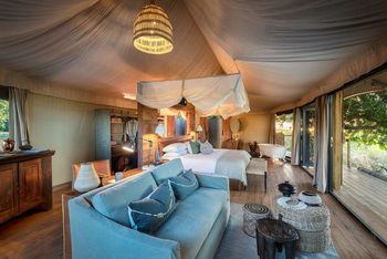 Nyamatusi Mahogany Camp: Schlafzimmer seitlich