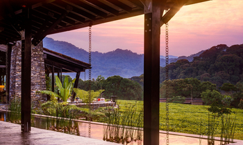 One and Only Nyungwe House: Haupteingang bei Sonnenaufgang