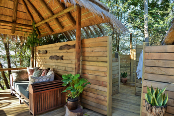 Chobe Bakwena Lodge Chobe Bakwena Lodge: Honeymoon Chalet - Private Gazebao