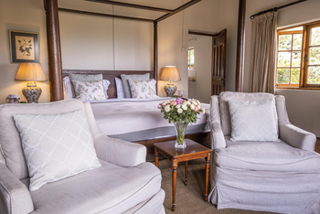 Loldia House: Master Bedroom Mainhouse