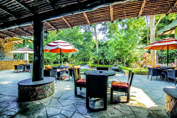 Syna Tiger Resort: Blick zum Garten