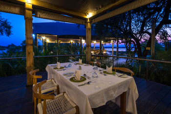 Toka Leya Camp Toka Leya Camp: Abendessen