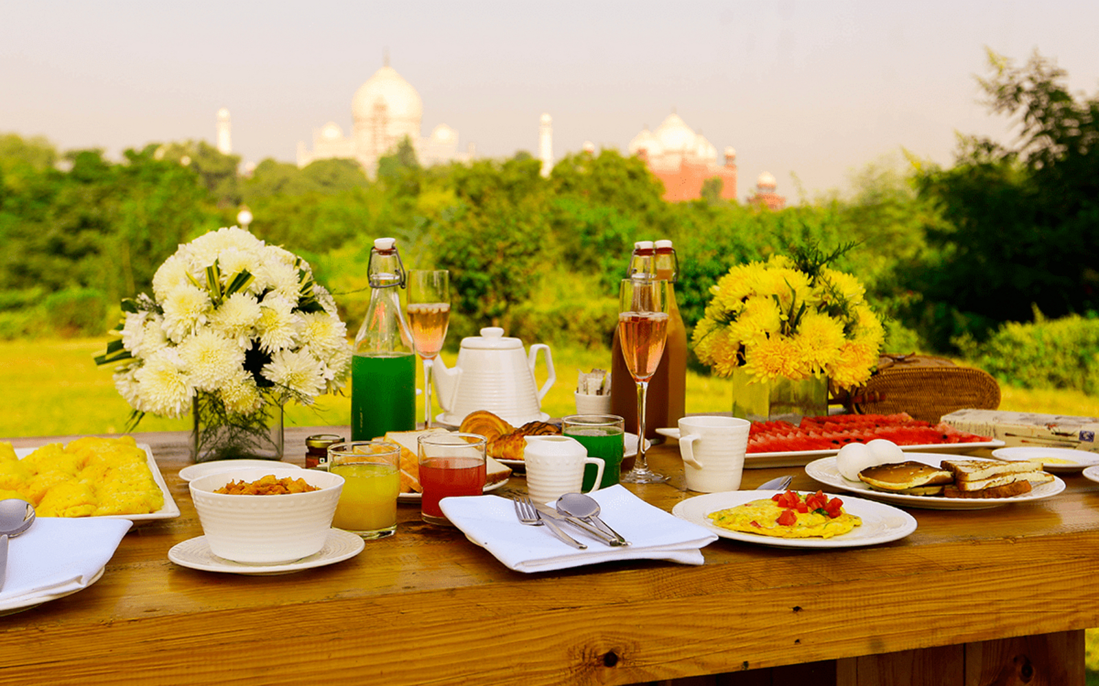 ITC Mughal Hotel ITC Mughal Hotel: Frühstück mit Blick