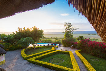 Manyara Lakeview Oasis: Gartenblick