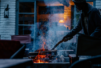 Mt. Meru Game Lodge: Feuer