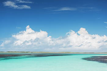 Cosmoledo Eco Camp: Wolken und Wasser