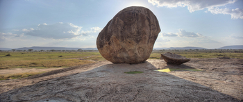 Dunia Camp: Runder Block