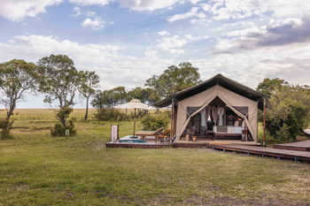 Elewana Little Elephant Pepper Camp: Schlafzimmer mit Holzdeck