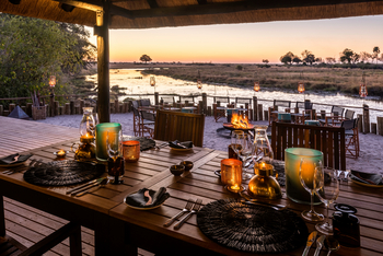 King's Pool Camp King's Pool Camp: Esstisch