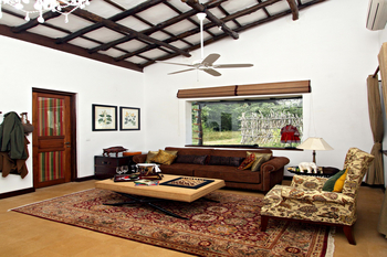 Samode Safari Lodge Samode Safari Lodge: Deckenventilator in einer privaten Lounge