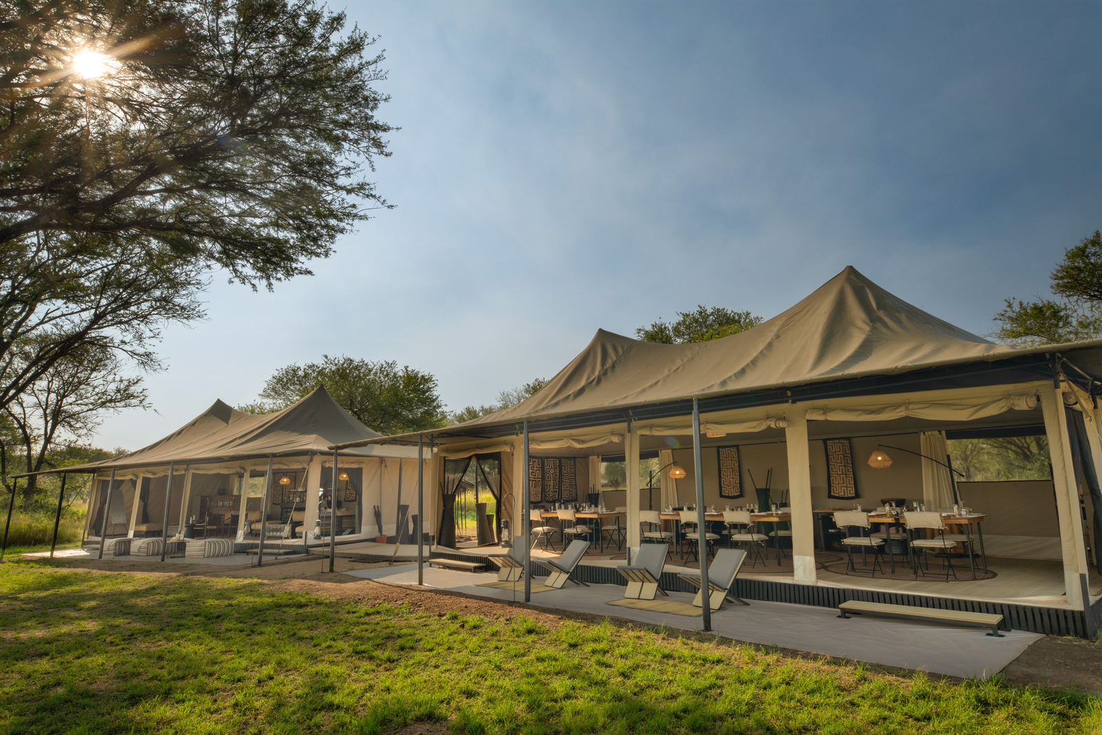 Ubuntu Migration Camp Ubuntu Migration Camp: Speisezelt und Loungezelt