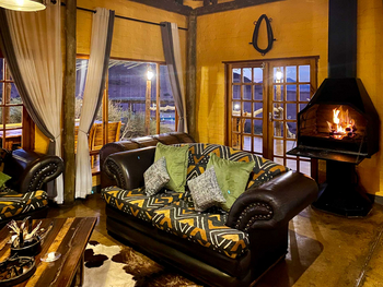 Desert Homestead Lodge Desert Homestead Lodge: Kamin