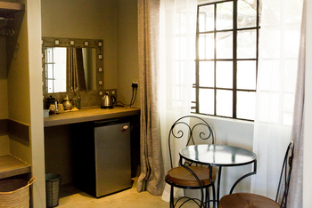 Olive Grove Guesthouse: Luxury Room