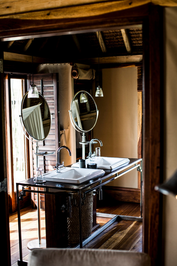 Segera Retreat: Doppelwaschtisch