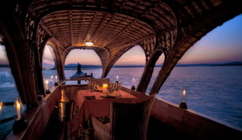 Evolve Back Kuruba Safari Lodge: Dinner Cruise