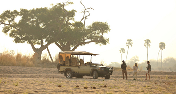 Ikuka Safari Camp: Flussbett