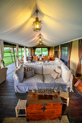 Lemala Mara and Ndutu Tented Camp: Sofa
