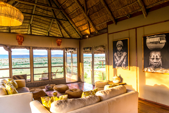 Mara River Post Mara River Post: Sitzgruppe