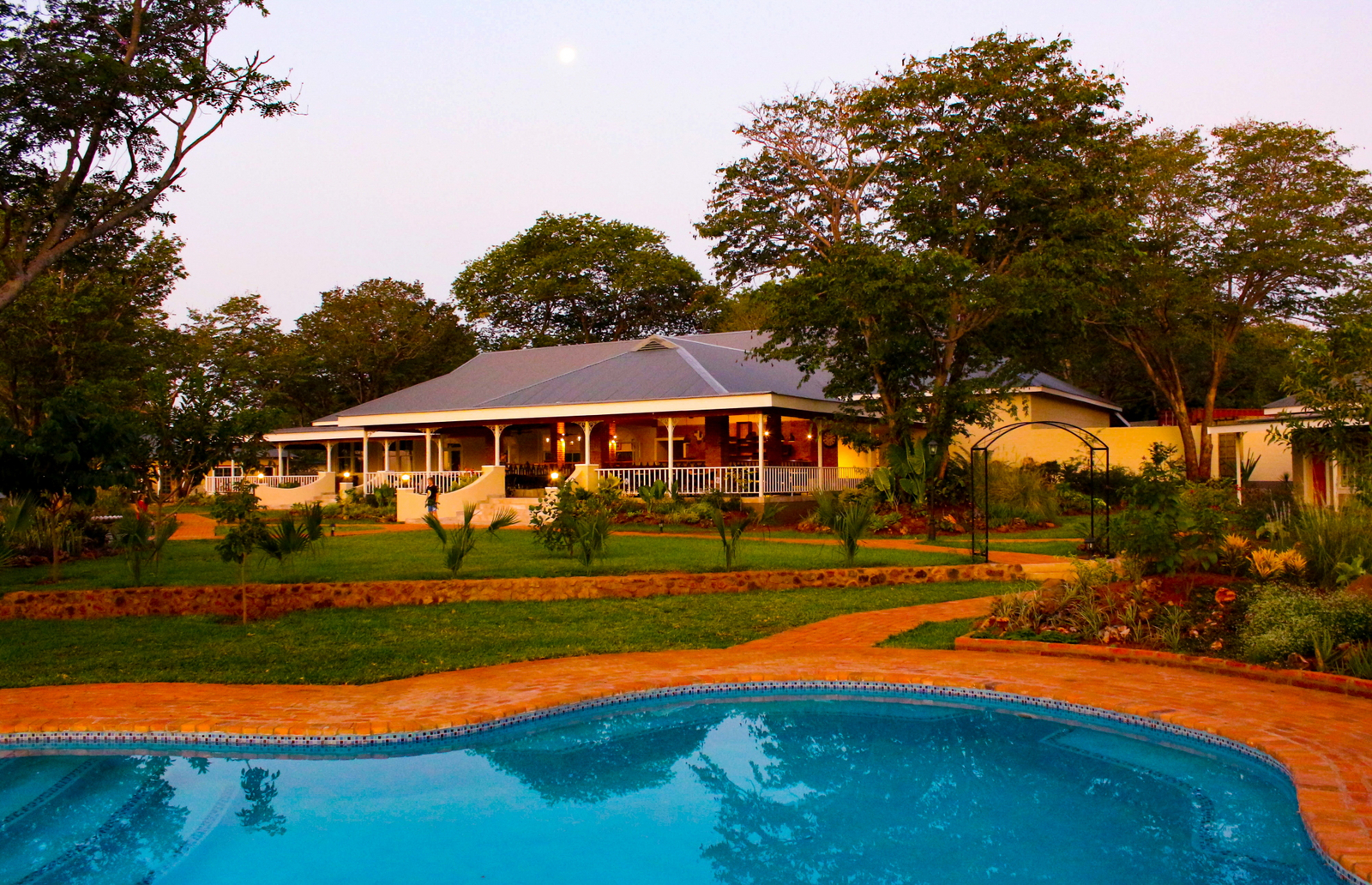 Pioneers Victoria Falls Pioneers Victoria Falls